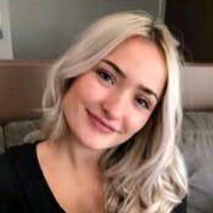 Meet your Posher, Maya